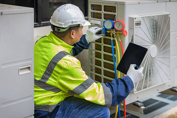 Professional Ac Installation technician working in Newtonville, MA